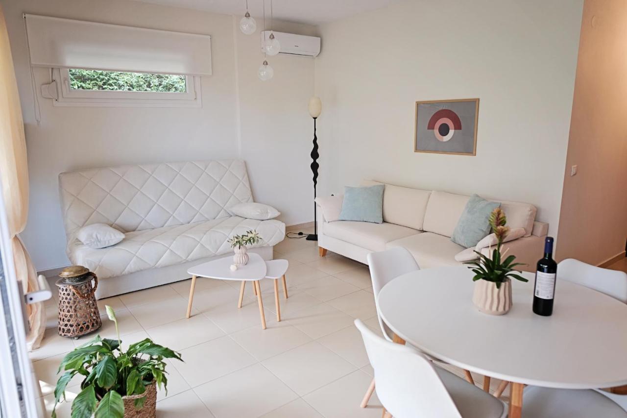 Appartamento Oasis Garden House Nea Iraklitsa Esterno foto